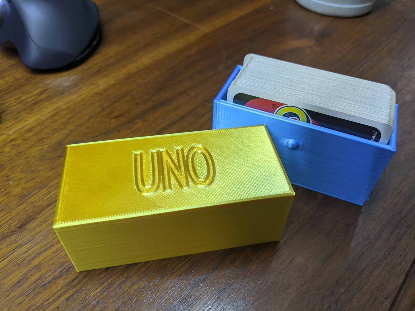 Uno card box